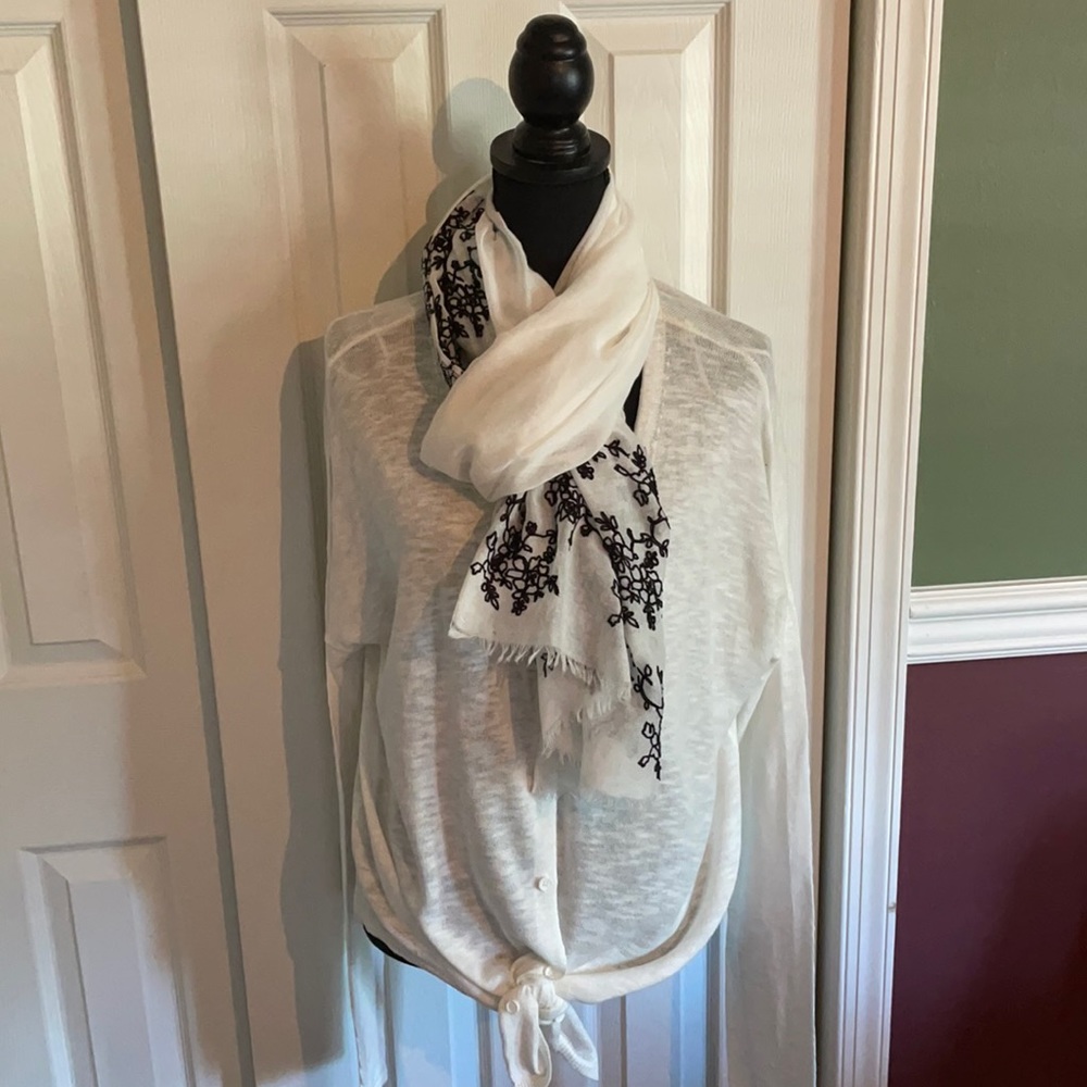 NWOT Love Tree White tie cardigan Size L
